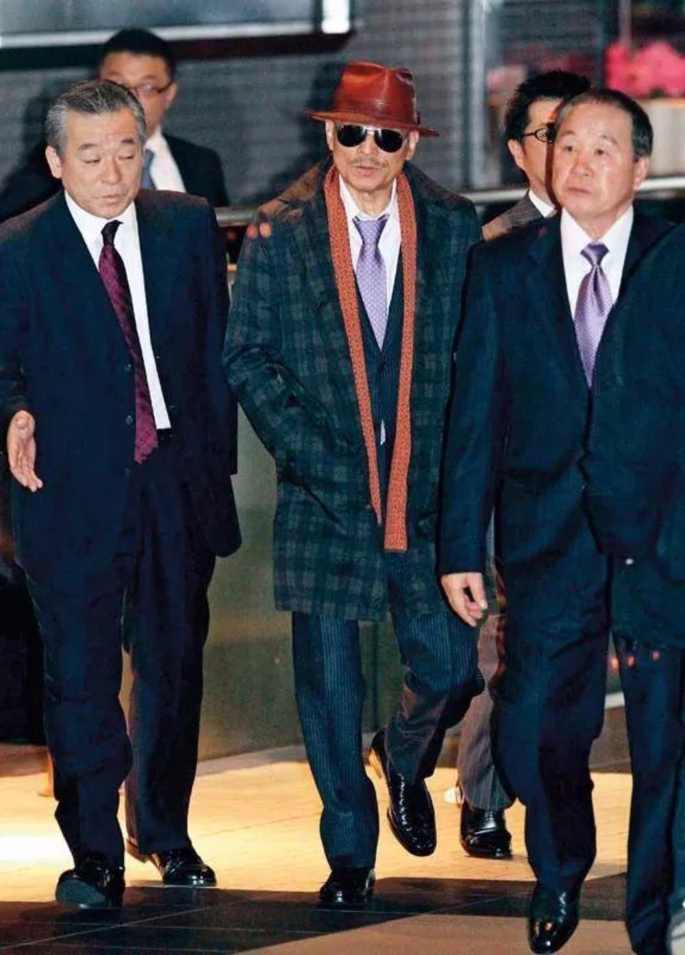 日本：将黑帮“扫”入时代的垃圾桶- 柬埔寨头条